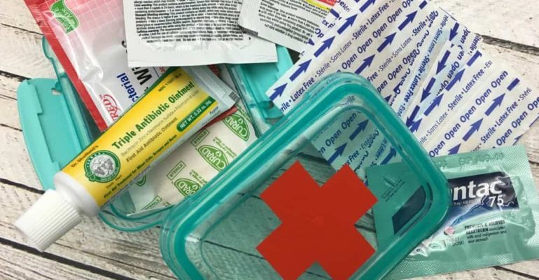 DIY-First-Aid-Kit