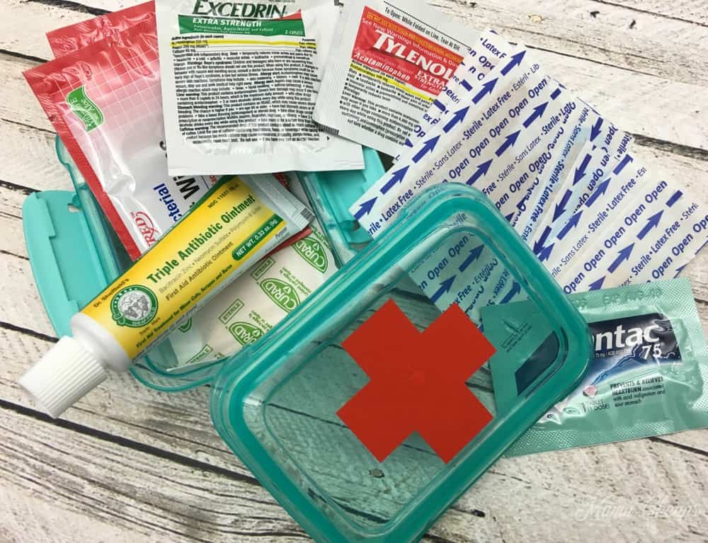 Complete Guide To Make Your Diy First Aid Kit First Aid List Conkote